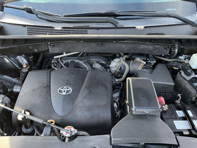 used 2018 Toyota Highlander car, priced at $20,930