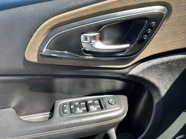 used 2015 Chrysler 200 car, priced at $9,112