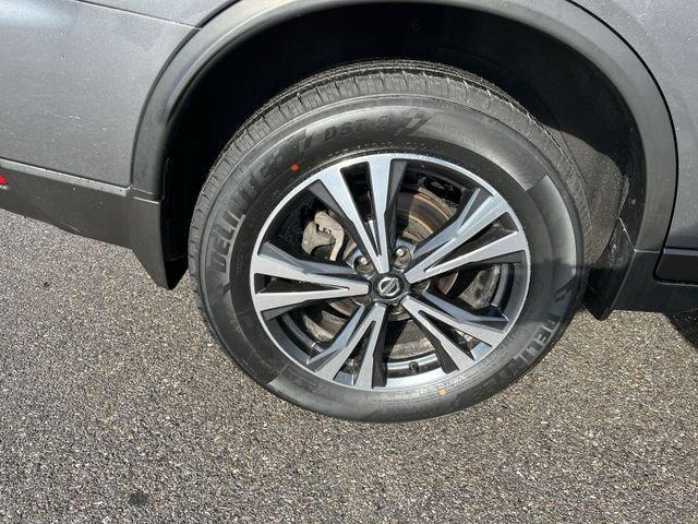 used 2020 Nissan Rogue car, priced at $13,708