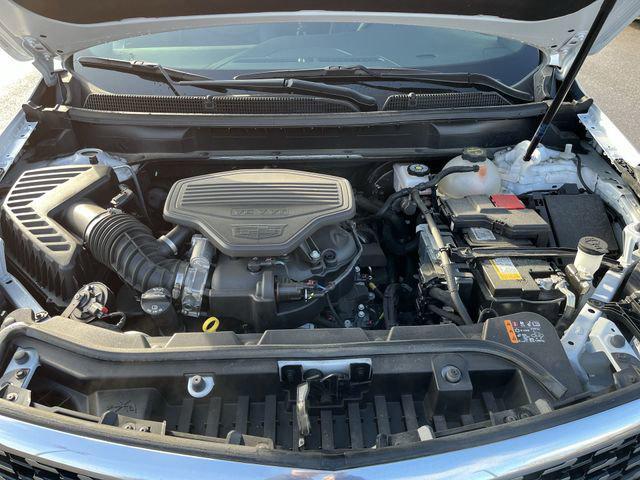 used 2025 Cadillac XT5 car, priced at $40,994