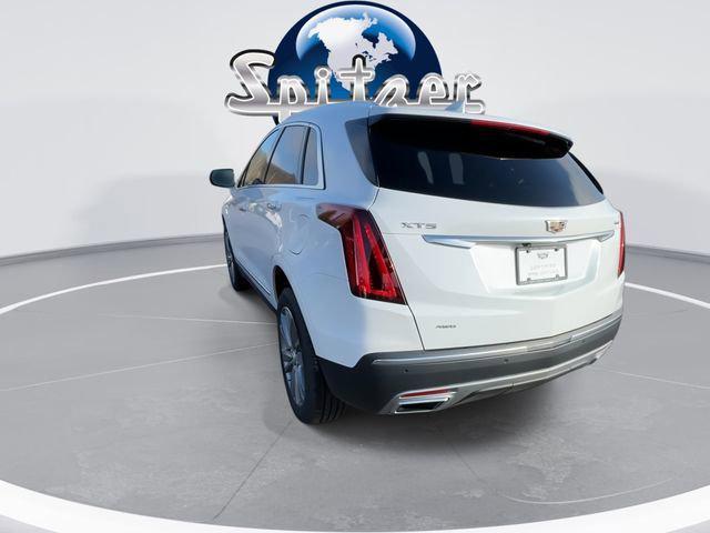 used 2025 Cadillac XT5 car, priced at $40,196