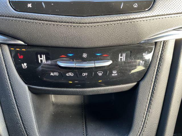 used 2025 Cadillac XT5 car, priced at $40,994