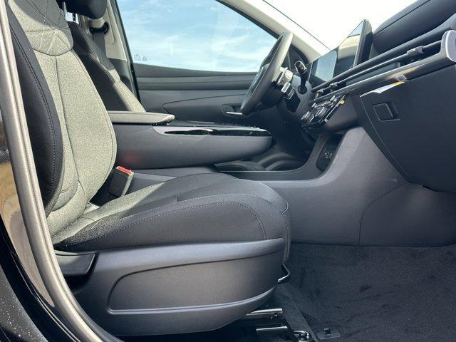 new 2026 Hyundai TUCSON Hybrid car, priced at $35,361