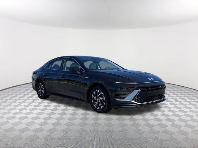 new 2026 Hyundai Sonata Hybrid car, priced at $30,182