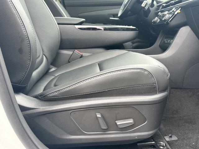 new 2025 Hyundai TUCSON Hybrid car, priced at $41,764