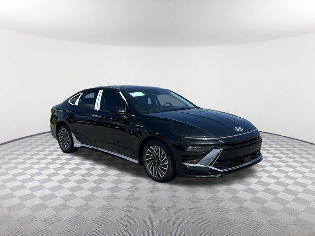 new 2026 Hyundai Sonata Hybrid car, priced at $33,153