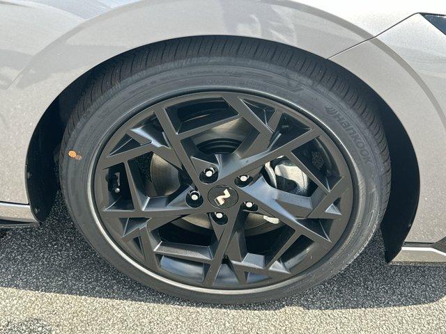 new 2025 Hyundai Elantra car, priced at $30,005