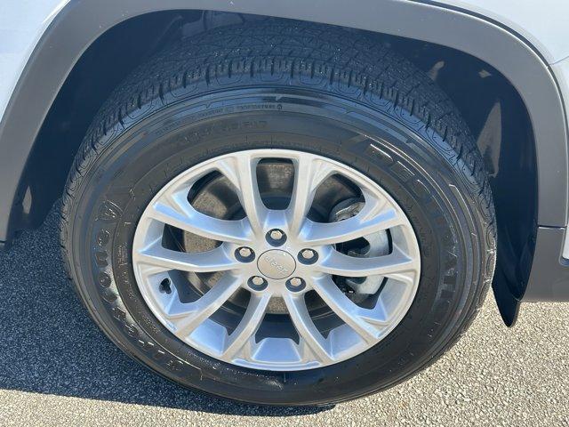 used 2022 Jeep Cherokee car, priced at $22,790