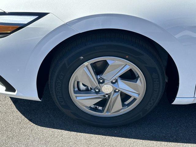 new 2025 Hyundai Elantra car, priced at $24,040