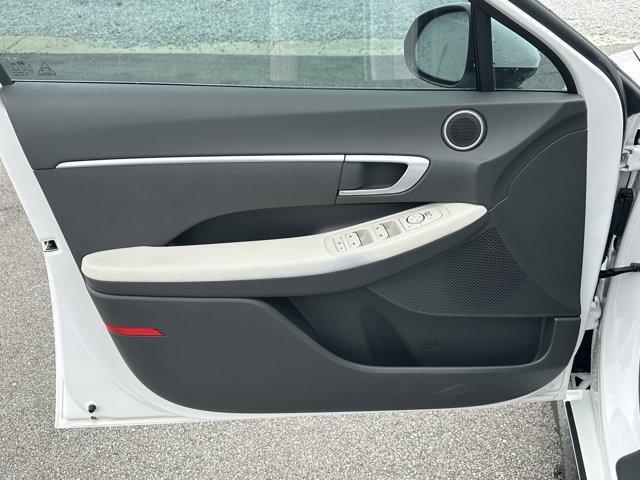 new 2025 Hyundai Sonata car, priced at $27,862