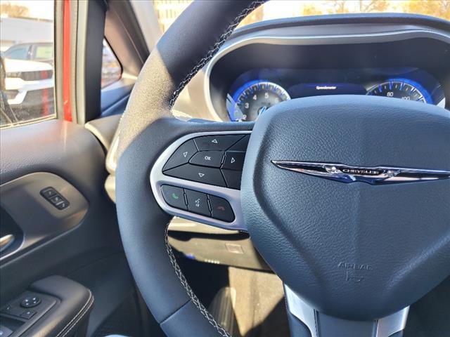 used 2026 Chrysler Pacifica car, priced at $43,319