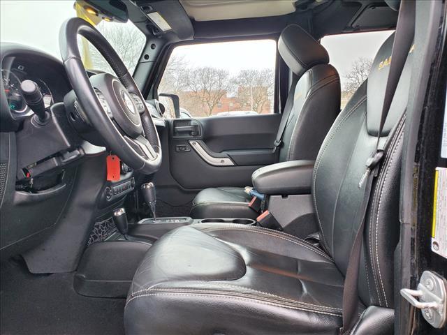 used 2015 Jeep Wrangler Unlimited car, priced at $14,475