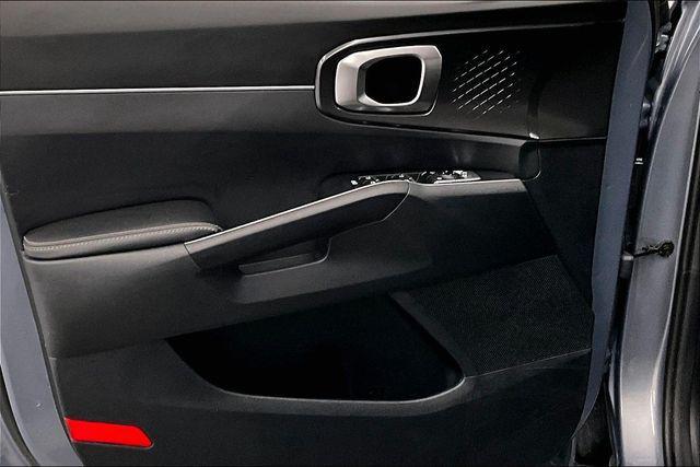 used 2025 Kia Sorento car, priced at $29,998