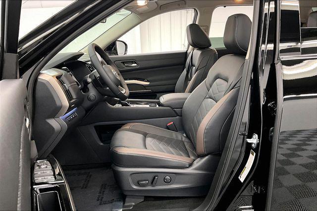 new 2025 Nissan Pathfinder car, priced at $47,544
