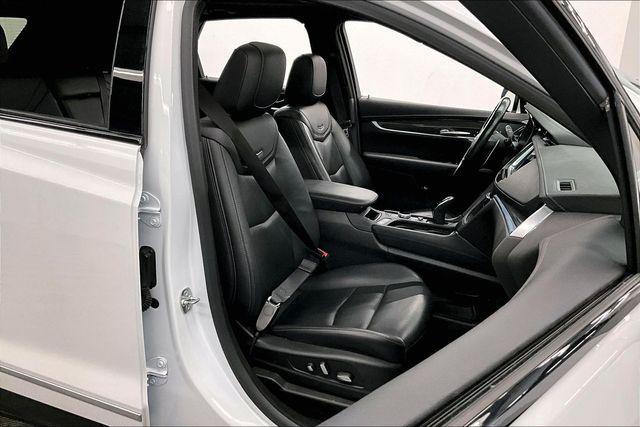 used 2024 Cadillac XT5 car, priced at $38,862