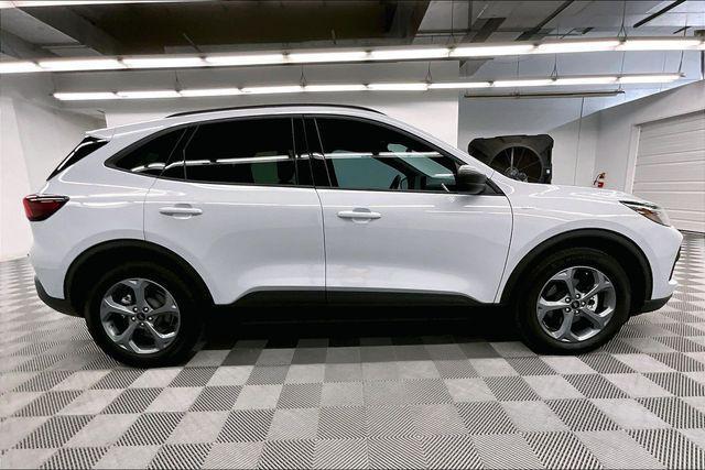 used 2025 Ford Escape car, priced at $26,700