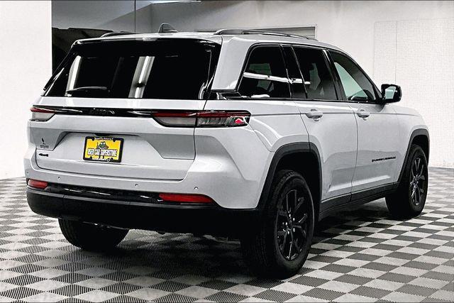 used 2024 Jeep Grand Cherokee car, priced at $36,076