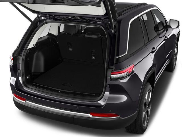 used 2024 Jeep Grand Cherokee car