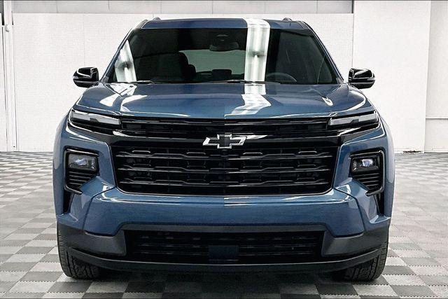 used 2025 Chevrolet Traverse car, priced at $37,515