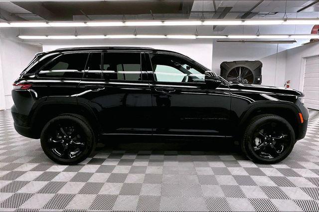 used 2024 Jeep Grand Cherokee car, priced at $38,116