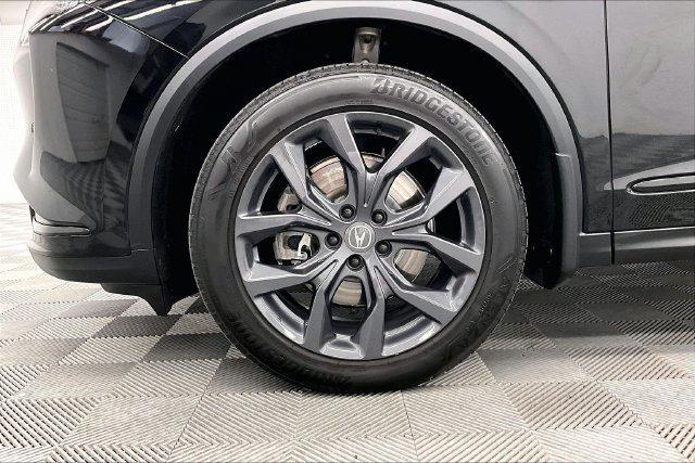 used 2024 Acura MDX car, priced at $40,618