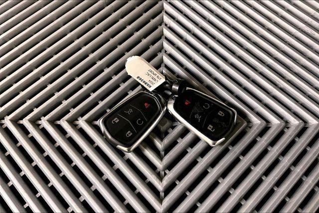 used 2024 Cadillac XT6 car, priced at $43,702