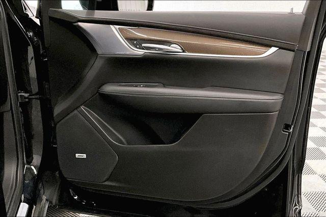 used 2024 Cadillac XT6 car, priced at $43,702