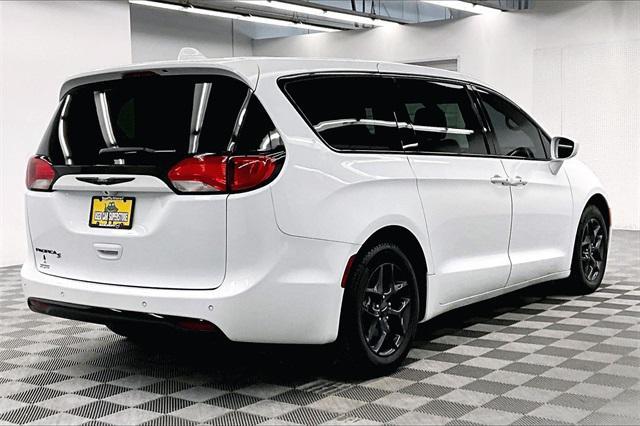 used 2020 Chrysler Pacifica car, priced at $17,723