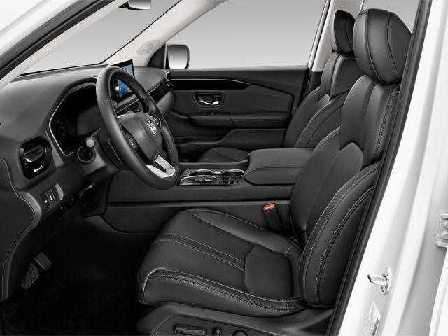 used 2025 Honda Pilot car, priced at $43,998