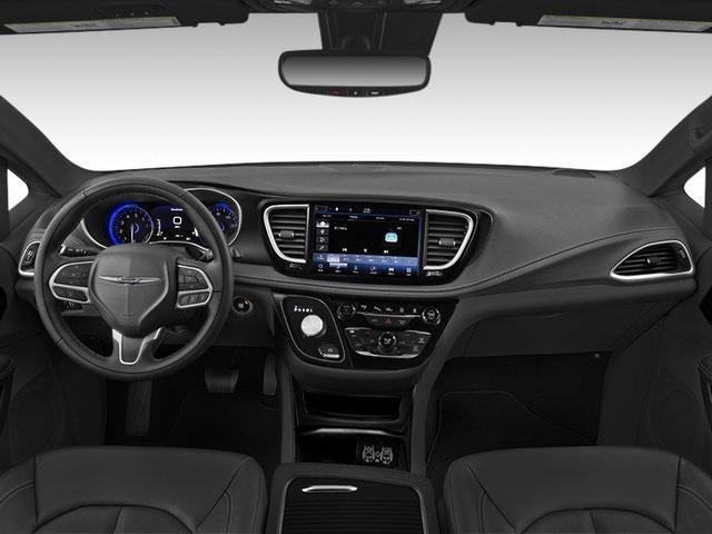 used 2025 Chrysler Pacifica car, priced at $37,698