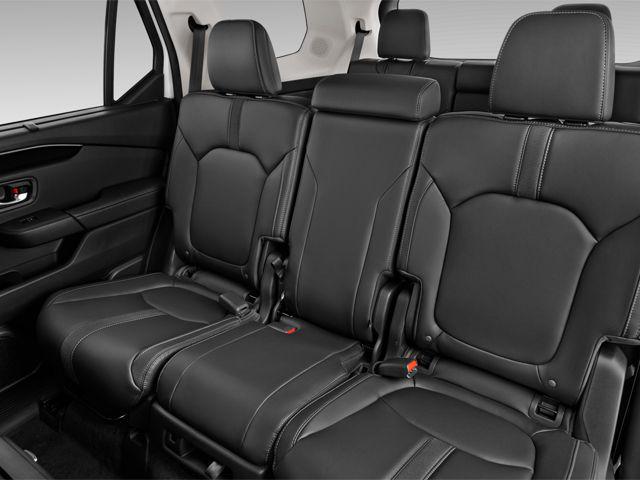 used 2025 Honda Pilot car, priced at $45,698