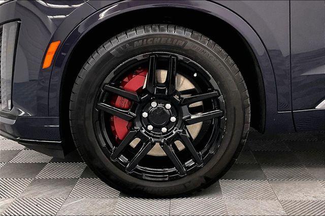 used 2024 Cadillac XT6 car, priced at $43,234