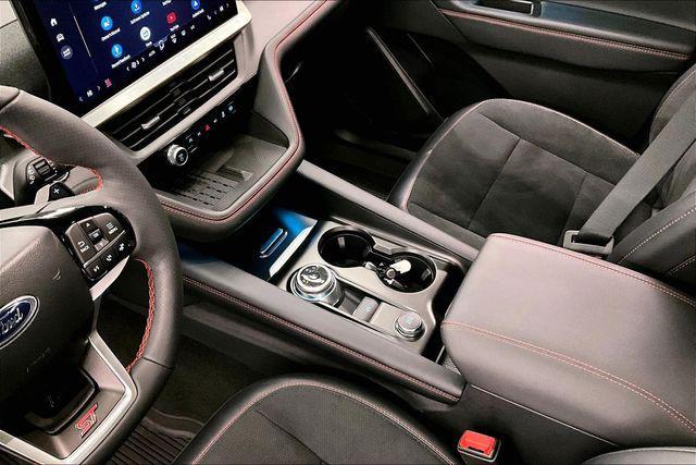 used 2025 Ford Explorer car, priced at $48,918