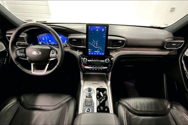 used 2024 Ford Explorer car, priced at $42,924
