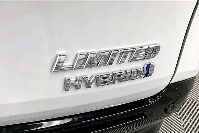 used 2022 Toyota Sienna car, priced at $43,691