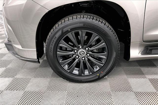 used 2023 Lexus GX 460 car, priced at $49,369