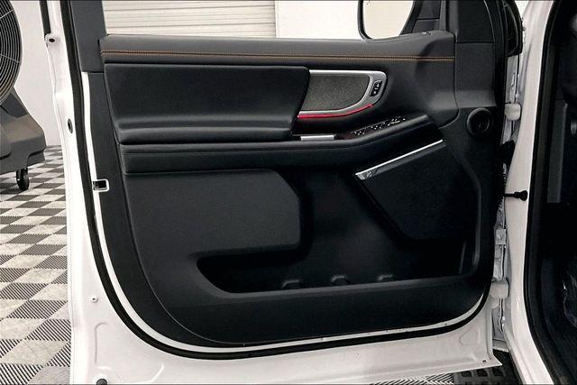 used 2025 Ford Expedition car, priced at $74,596