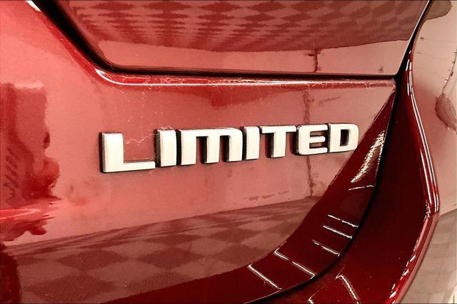 used 2024 Jeep Grand Cherokee car, priced at $35,719