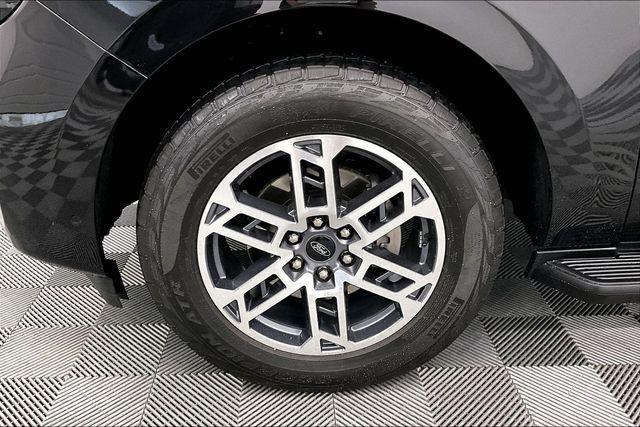 used 2025 Ford Expedition Max car, priced at $55,019