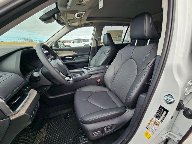 new 2026 Toyota Grand Highlander Hybrid car, priced at $57,362