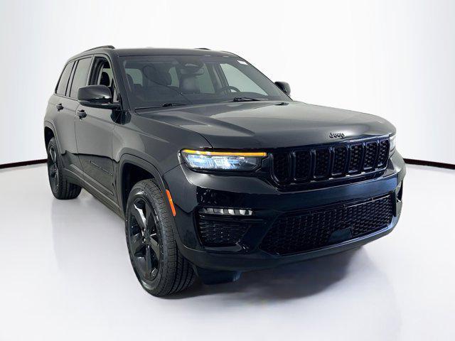 used 2023 Jeep Grand Cherokee car, priced at $28,905