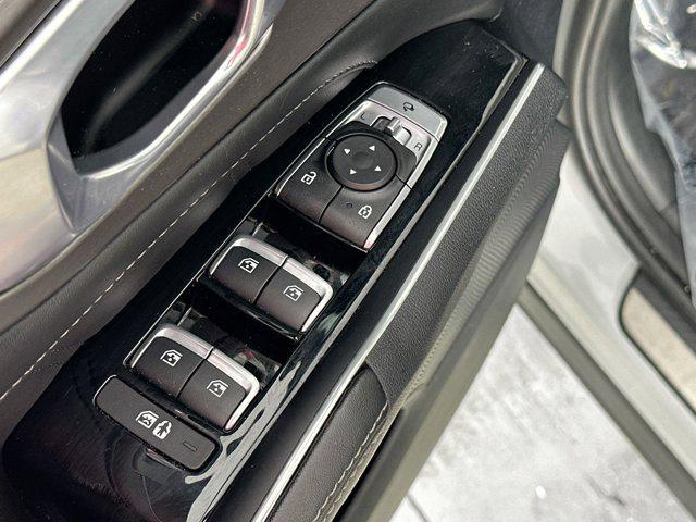 used 2023 Kia Sorento car, priced at $28,995