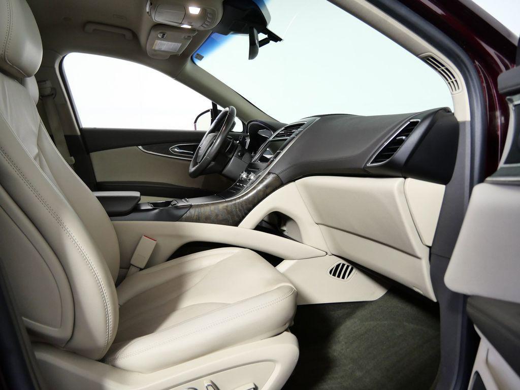 used 2019 Lincoln Nautilus car, priced at $19,999