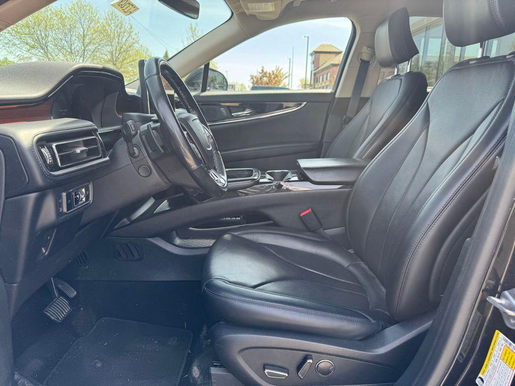 used 2022 Lincoln Nautilus car, priced at $34,499
