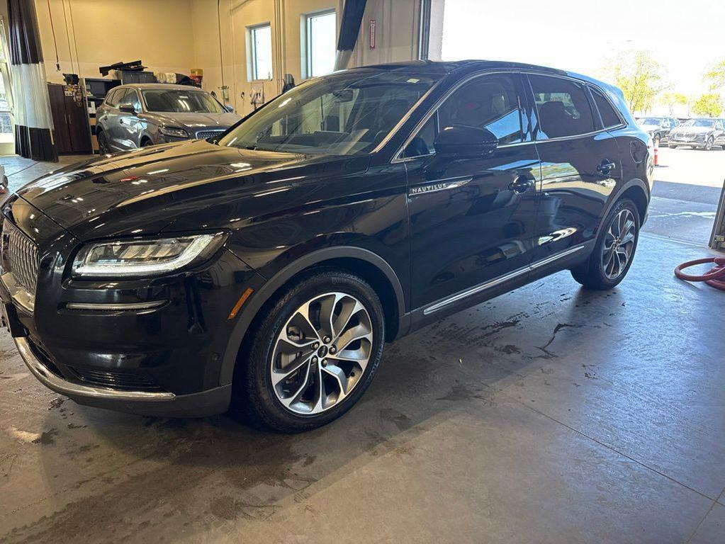 used 2023 Lincoln Nautilus car, priced at $35,980