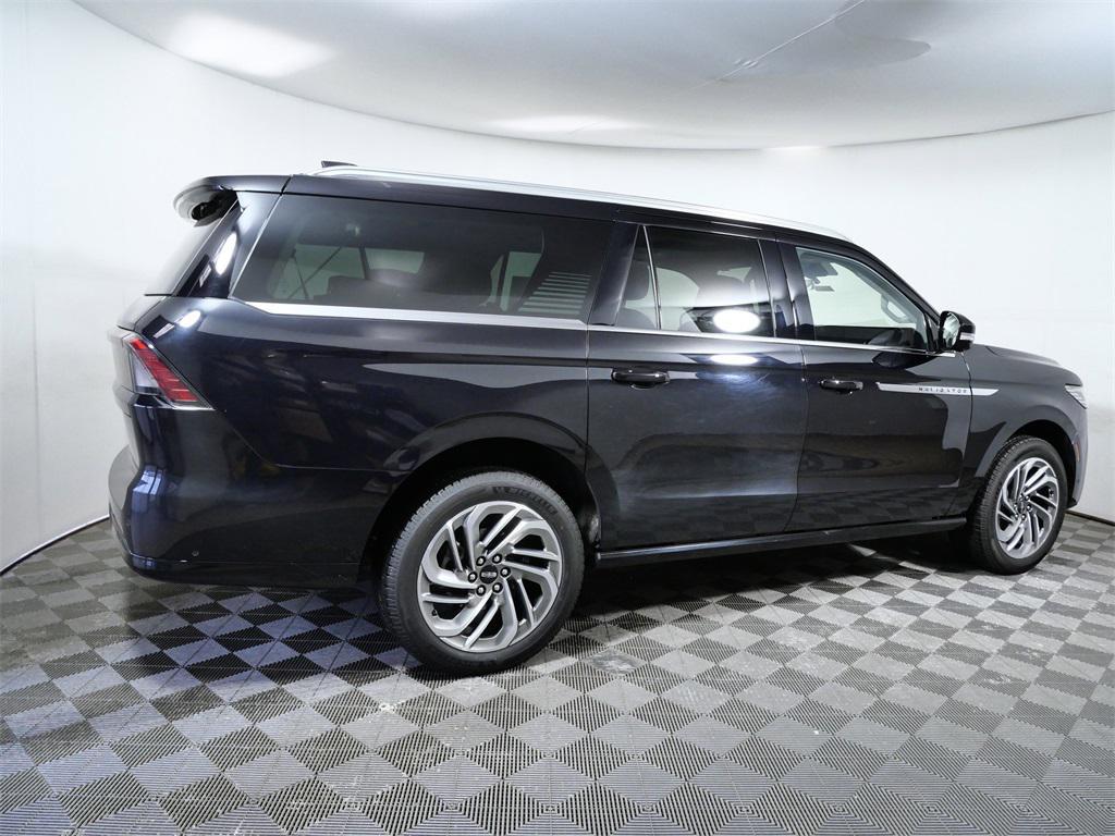 new 2025 Lincoln Navigator L car, priced at $94,995