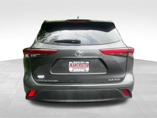 used 2021 Toyota Highlander car, priced at $28,968