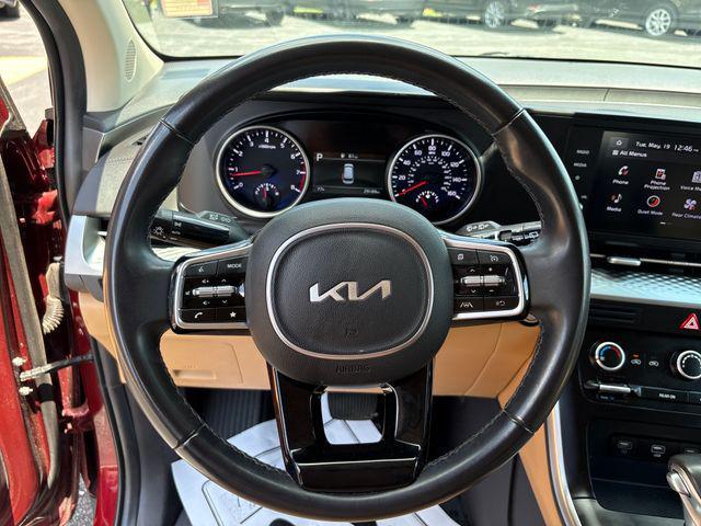 used 2024 Kia Carnival car, priced at $30,799