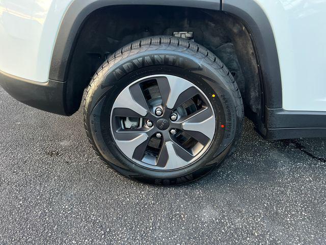 used 2022 Jeep Grand Cherokee 4xe car, priced at $27,000