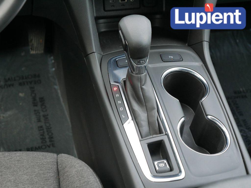 used 2022 Chevrolet Equinox car, priced at $19,473